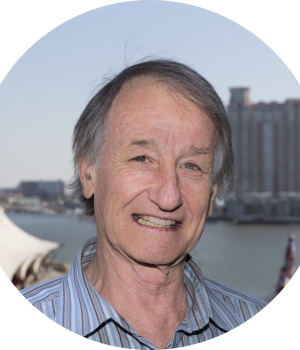 A circle image of dr robb